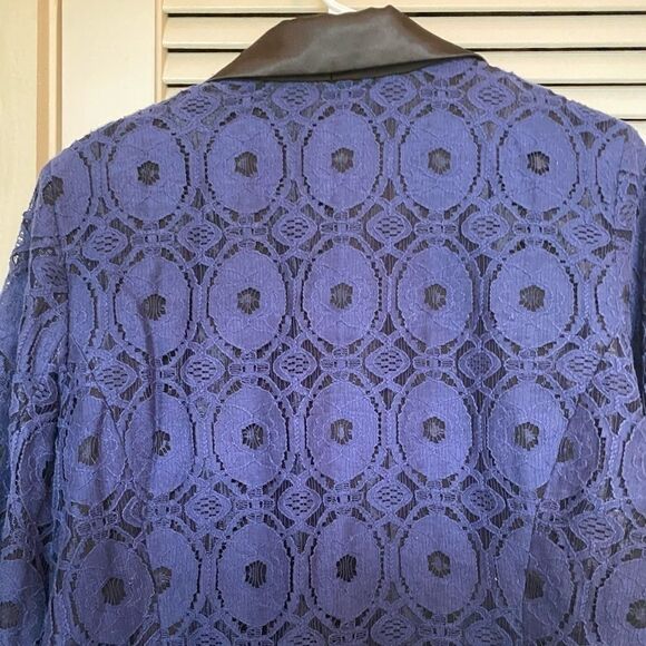 Chico's blue lace blazer with black tuxedo collar - Picture 7 of 10